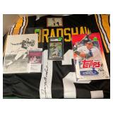 400 PLUS ITEM SPORTS CARDS & SPORTS MEMORABILIA AUCTION