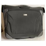 Ricardo Elite 4 Wheel Tote 23.5x22x11in