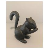 SMALL VINTAGE CAST IRON SQUIRREL NUT CRACKER