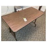 4 FT FOLDING TABLE