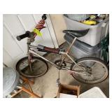 VINTAGE REDLINE KIDS BIKE