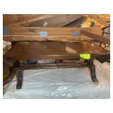 DROP LEAF COFFEE TABLE 42 IN X 21 IN X 16 IN