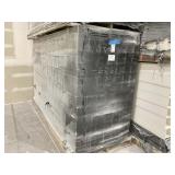 PALLET OF 6 IN X 6 IN X 10 FT SQUARE COLUMNS 84 QT