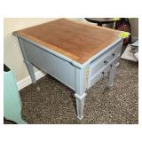 WOODEN END TABLE WITH SINGLE DRAWER. 22 IN X 27 IN