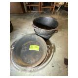 GROUP OF CAST IRON DUTCH OVENS, NO LIDS