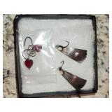 2 SETS OF EARRINGS