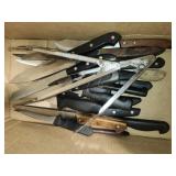 BOX WITH KITCHEN KNIVES AND TONGS.