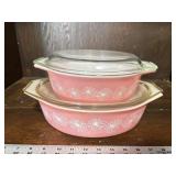 (2) Pyrexx pink Daisy oval casserole dishes with