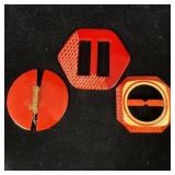 Red and butterscotch bake light scarf clips