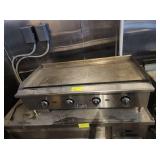 48" GAS FLAT GRILL - 1" THICK GRIDDLE PLATE