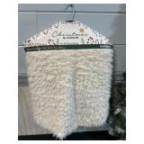 Cream Sherpa tree skirt NEW