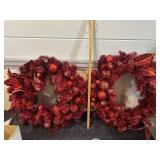 2 24ï¿½ red Christmas wreaths