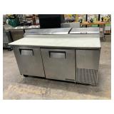 True 67ï¿½ refrigerated pizza prep table