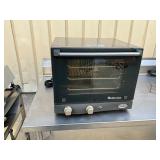 Cadco Roberta convection oven