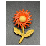 Vintage flower  brooch pin.