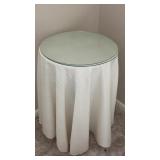 Round Table 19 in. with 2 glass tops and