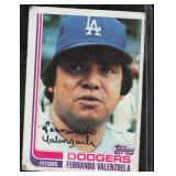 Lot Of 2 Cards 1982/83  Signed F Valenzuela C Fisk