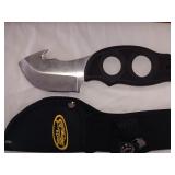 Right Edge Finger Grip Skinner Knife