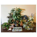 Lot of Floral Decor & Wall Decor