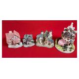 Lot of 4 David Winter Miniature Cottages