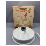 Vintage Holly time tree Turner