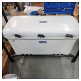 Sherpa 120 YETI Coolers Large Ice Chest  7-185