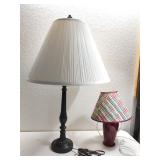 Lot of 2 table lamps