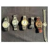 5 Watches 1 Bracelet - Good Cond Working unknown