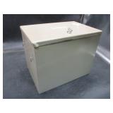 Metal Lock Box w/ Key