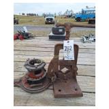 Large Pie Die & Pipe Vise