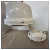 White Westinghouse portable hairdryer, powers up, see pictures for details.