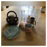 Miscellaneous lot to include lamp chimney, glass mug, glass vase, AM/FM radio and more