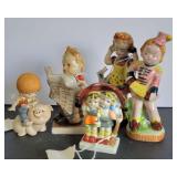 VINTAGE COLLECTIBLE FIGURINES