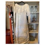 VINTAGE HANDMADE IVORY WEDDING DRESS