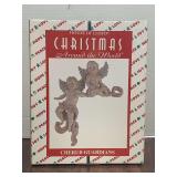 PAIR OF CHERUB GUARDIANS HOUSE OF LLOYD CHRISTMAS AROUND THE WORLD WALL PLAQUES (NEW IN BOX)