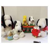 PEANUTS MIXED LOT INCLUDING COLLECTIBLE GLASSES, PLUSH ANIMALS, ONE TEAPOT, AND ONE SNOW GLOBE