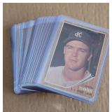 1962 TOPPS BASEBALL CARDS IN TOP LOADERS