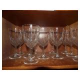 LARGE LOT OF CRYSTAL GLASS WINE GLASSES