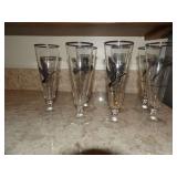 LOT￼ OF SEVEN DRINK GLASSES WITH GEESE DESIGN