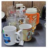 VINTAGE COLLECTIBLE CUPS, GLASSES & MUGS