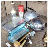 VINTAGE KITCHENWARE & GADGETS