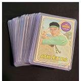 1969 TOPPS BASEBALL CARDS IN TOP LOADERS