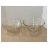 KIT… centerpiece fruit bowl, also includes a trifle bowl, see pictures for details.