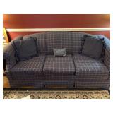 NICE SLEEPER SOFA COUNTRY BLUE/ROSE W/ PILLOWS 83" LONG X 35" DEEP X 25" TALL - LIVING ROOM