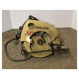 Skilsaw classic 2.5” circular saw, powers up, see pictures for details.