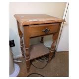 MID-CENTURY SINGLE DRAWER NIGHTSTAND