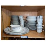 NITTO CLARIDGE PATTERN CHINA, APPROXIMATELY 71 PIECES