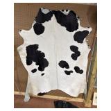 8ï¿½x6ï¿½ vintage Cow hide skin rug