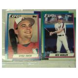 TWO VINTAGE BASEBALL TRADING CARDS / SHIPS