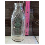 VINTAGE QUART COBLE DAIRY MILK BOTTLE / SHIPS